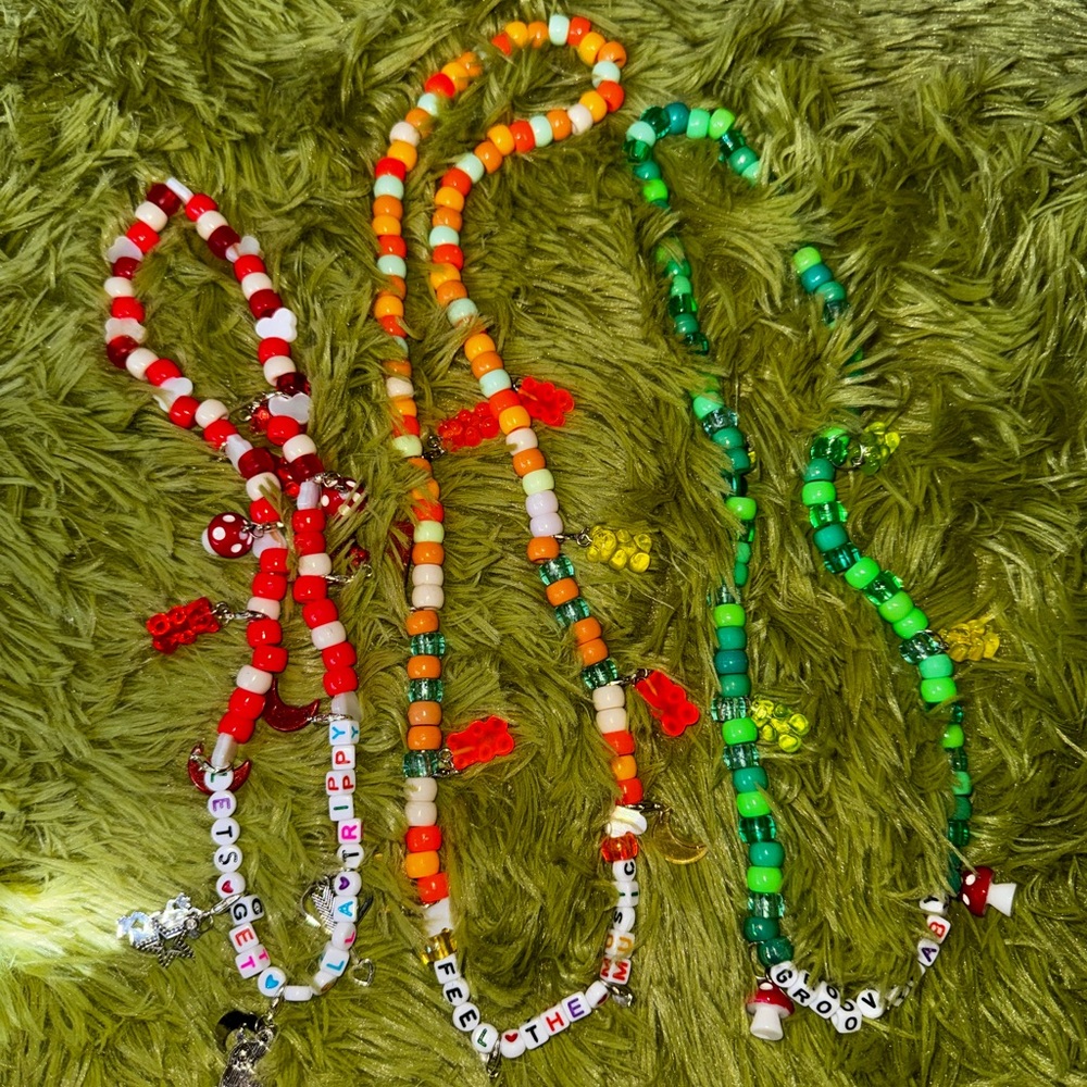 Rave Kandi necklace + charm bundle colorful neon